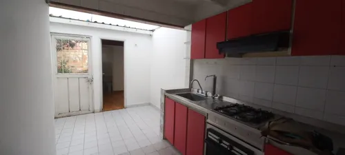 En Arriendo Casa De Dos Niveles En Normandía, Bogotá (18751).