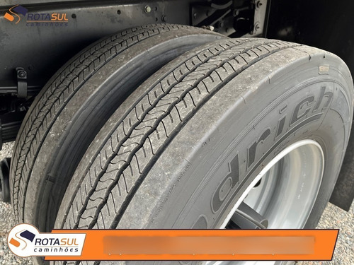 Imagem 11 de 11 de M.benz Atron 1319