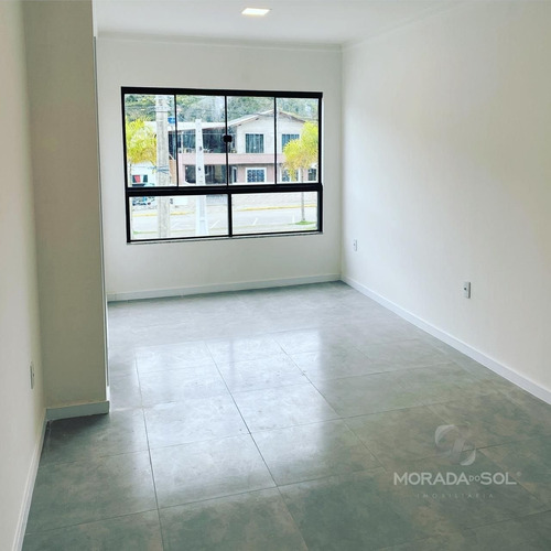 Imagem 2 de 7 de Casa Geminada Em Alto São Bento - Itapema - 4012