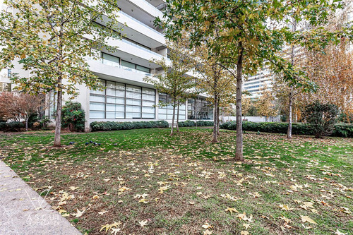 Departamento En Venta De 2 Dorm. En Las Condes