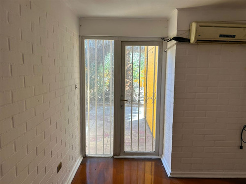 Casa En Venta De 3 Dorm. En Lampa