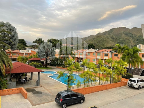 Imagen 15 de 21 de Oportunidad! Townhouse En Mañongo, Res, Doral Park.