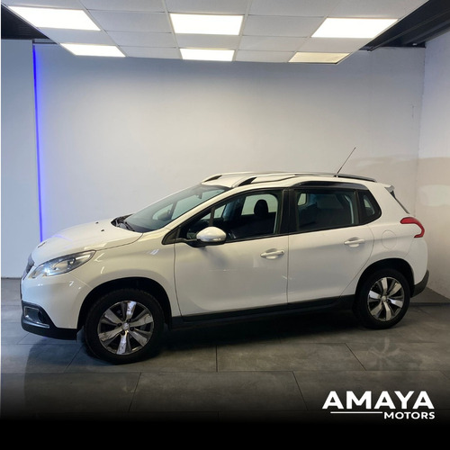 Peugeot 2008 1.2 Full Manual