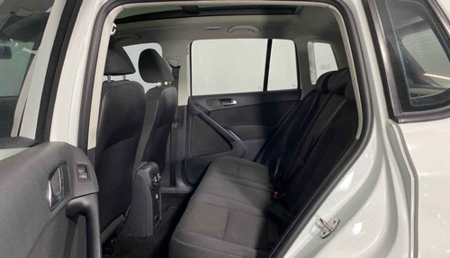 Imagen 10 de 15 de 115749 - Volkswagen Tiguan 2015 Con Garantía