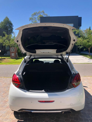 Peugeot 208 2017 1.6 Gti