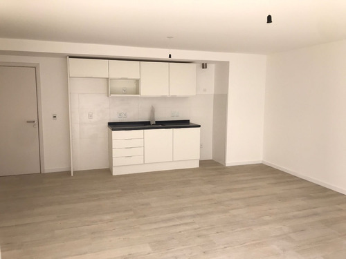 Imagen 2 de 12 de Venta De Hermoso Y Muy Amplio Apartemento De 2 Dormitorios A Estrenar