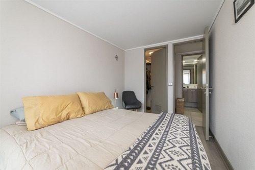 Departamento Venta De 2 Dorm Ñuñoa Bien Mantenido Como Nuevo