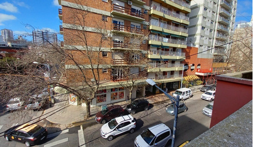 Imagen 11 de 13 de Venta Local + Ph + Terraza. Total 300m2 Frente Al Shopping Los Gallegos
