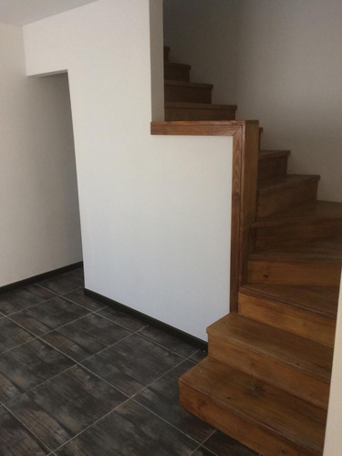 Imagen 2 de 9 de Casa En Venta De 2 Dormitorios C/ Cochera En Maldonado