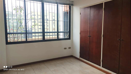 Imagen 8 de 16 de Apartamento En Venta. Macaracuay - Caracas