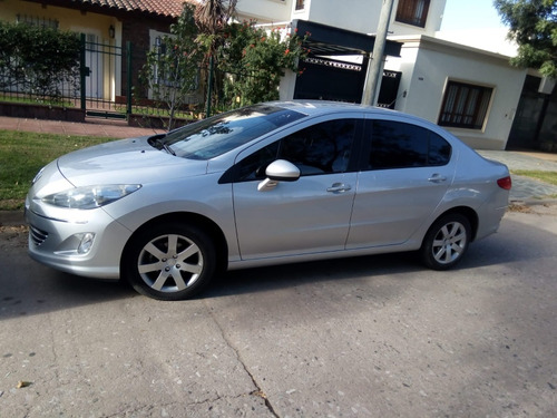 Peugeot 408 2.0 Allure 143cv