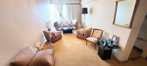 Venta Departamento 4 Ambientes En Flores. Excelente Ubicacion
