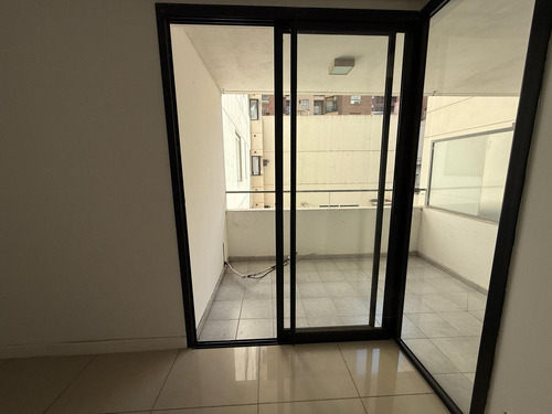 Departamento En Venta En Nueva Córdoba, 1 Dormitorio Con Balcón, Apto Credito, Desocupado