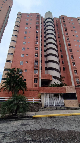 Tibisay Rojas Vende Apartamento En Residencias Milenium. Urbanizaciòn El  Bosque   Cod. 204665