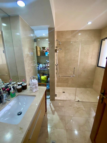 Imagen 13 de 14 de Se Alquila Apartamento De 250m2, En Lomas De San Román