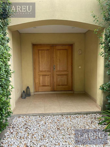 Imagen 2 de 25 de Casa En Venta - Barrio Boulevares