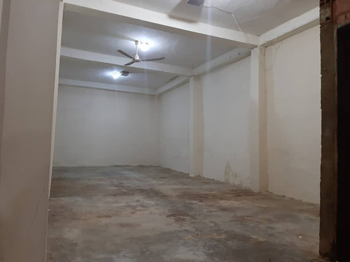 Imagen 2 de 19 de Frances Mijares Vende Edificio Comercial En La Candelaria 146616 04144990395