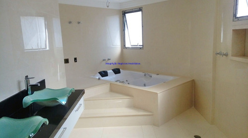 Imagem 22 de 29 de Apartamento 210m², 04 Dormitórios (sendo 02 Suítes), 05 Banheiros E 04 Vagas Na Garagem. Condomínio Com Portaria 24hrs, Piscina, Academia E Salão - 20092505 - 68555825