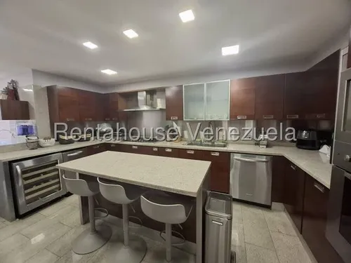 Agp Increíble Apartamento Con Cocina Moderna Y Espacios Bien Distribuidos En Venta En Campo Alegre 25-13252 Ys
