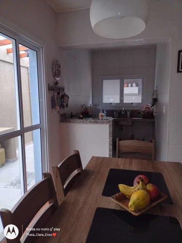 Casa Térrea Reformada Com Closet, Suite, Dois Dormitórios