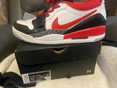 Tenis Air Jordan Legacy 312 Blanco/rojo /negro Talla 10.5 Us (Usado)