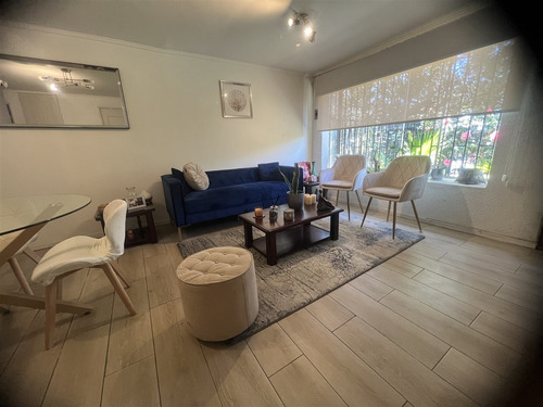Casa En Venta De 3 Dorm. En La Florida