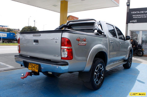 Imagen 7 de 25 de Toyota Hilux Vigo Srv