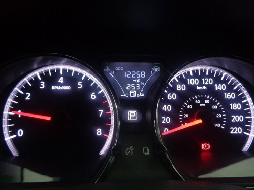 Nissan Versa 1.6 Sv