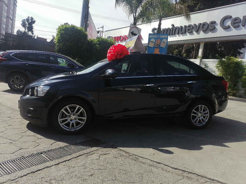 Imagen 2 de 15 de Chevrolet Sonic 2016 4p Ltz L4/1.6 Aut
