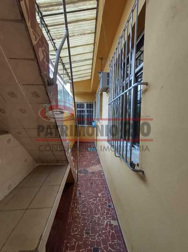 Imagem 14 de 15 de Casa Frente De Rua, Penha, 2 Quartos Com Dependência, Terraço E Financiando - Paca20678