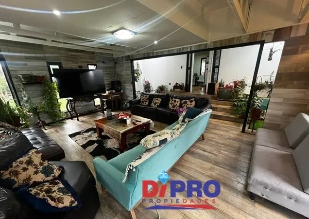 Imagen 5 de 19 de Se Vende Parcela Con Hermosa Casa Cruce Polloico