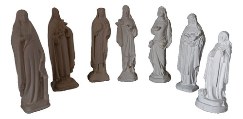 Estatuas Religiosas De Santas En Blanco Agua