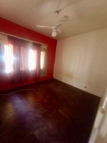 Casa A Refaccionar En Barrio Pellegrini Ii, Pilar Centro