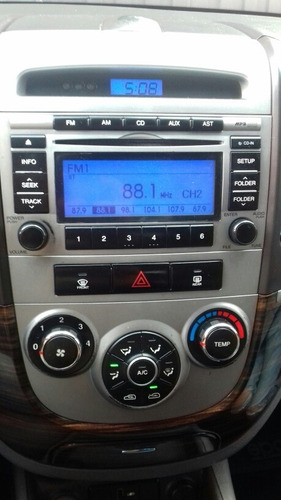 Imagen 3 de 15 de Hyundai Santa Fé Santa Fé 2011 4x2