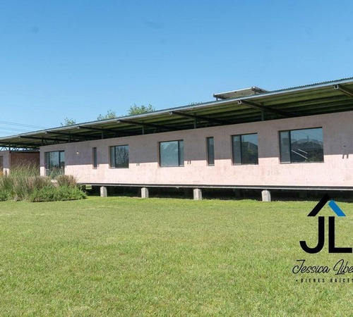 Imagen 2 de 14 de Venta De Casa Con Posibilidad De Hacer Las Terminaciones A Gusto En Chacras De La Cruz.