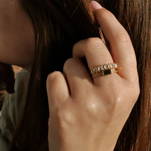 Anillo chapado en oro 18k sale