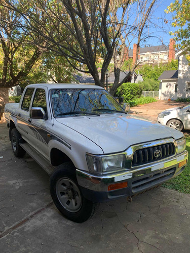 Toyota Hilux 3.0 D/cab 4x2 D Srv