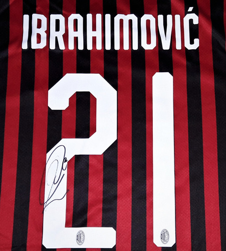 Jersey Autografiado Zlatan Ibrahimovic Ac Milan 2019-20 Puma