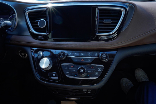 Chrysler Pacifica 2019
