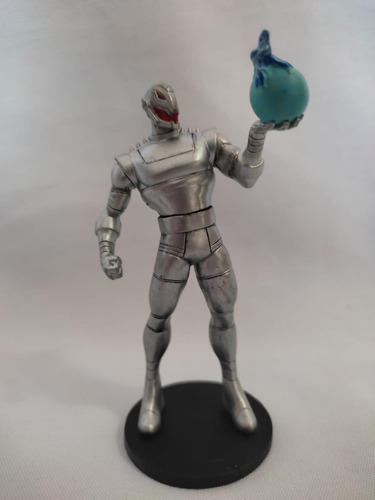 Ultron Con Base Avengers Marvel Disney