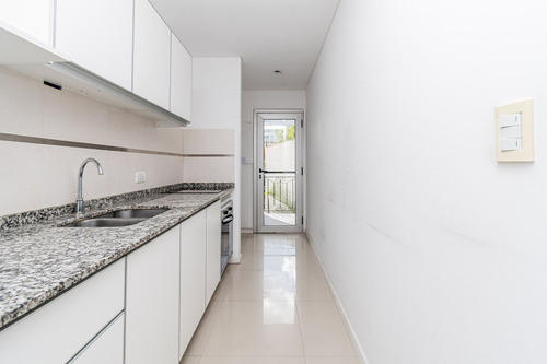 Venta Depto 2 Amb. C/cochera Y Baulera Ituzaingó