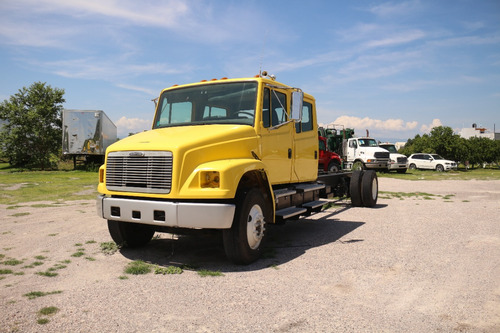 Camión Freightliner Doble Cabina M11 Chasis  