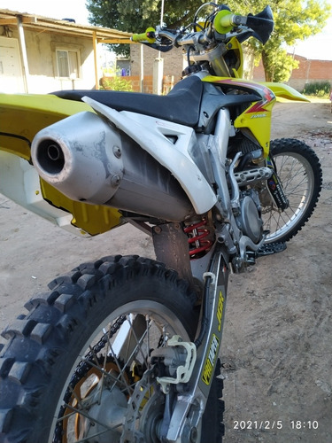 Suzuki Rmx
