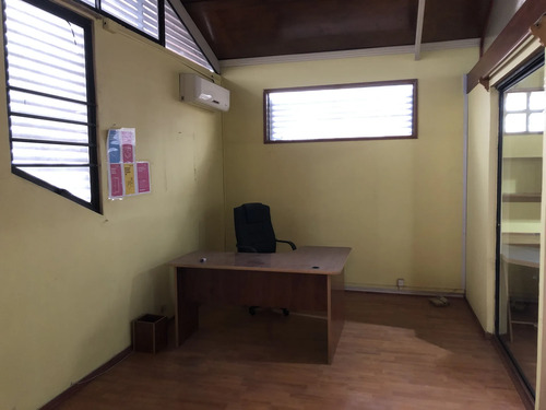 Excelente Galpón 450m2, Victoria / Sta. Elena