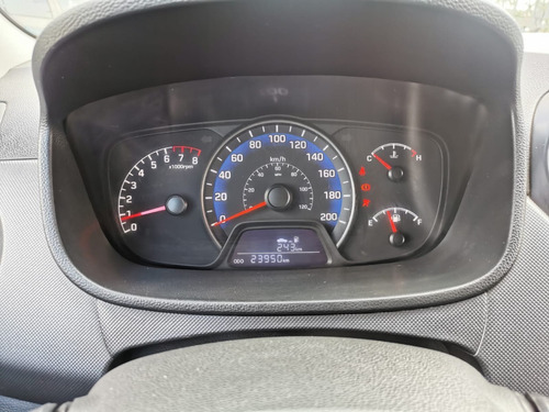 Imagen 10 de 11 de Grand I10 Gl Mid Sedan