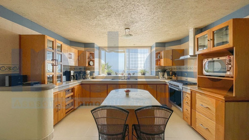 Casa En Venta En Privada Arboledas