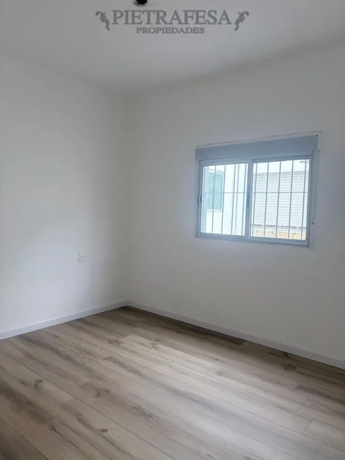 Casa Tipo Apartamento En Aquiler,1 Dormitorio, 1 Baño, Patio, Parrillero. La Blanqueada. · Foto 5