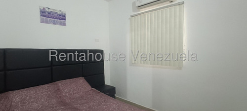 Casa En Venta En La Candelaria Maracay 25-24156 Irrr