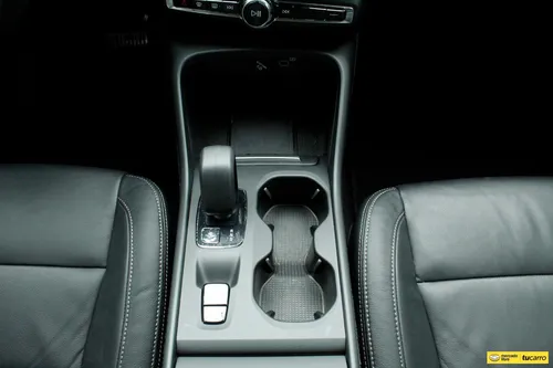 Volvo XC40 2.0 B4 Hibrida At 4x2