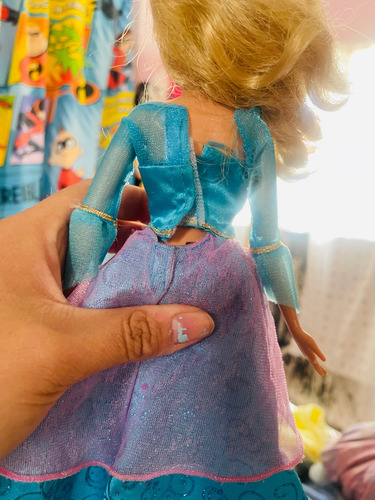 Muñeca Barbie Princesa De La Isla (Usado)